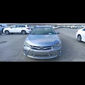 Toyota Camry 2016