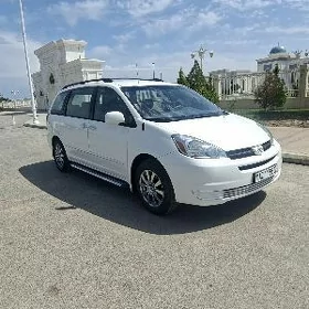 Toyota Sienna 2004