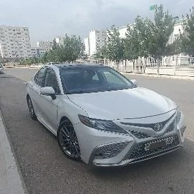 Toyota Camry 2022