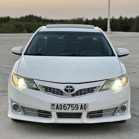 Toyota Camry 2013