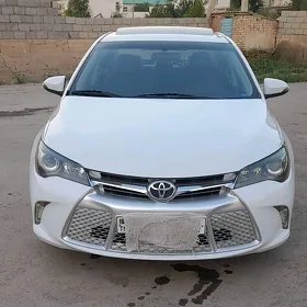Toyota Camry 2017