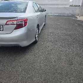 Toyota Camry 2013