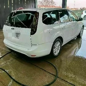 Ford Focus 2010