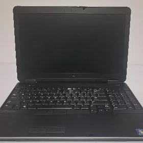 Ноутбук Dell i7-4gen Noutbuk