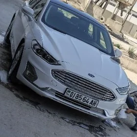Ford Fusion 2018