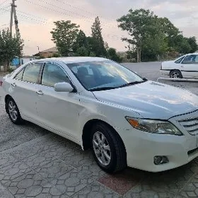 Toyota Camry 2011