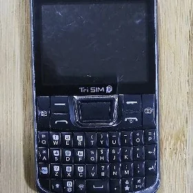 Telefon LG  3 simka