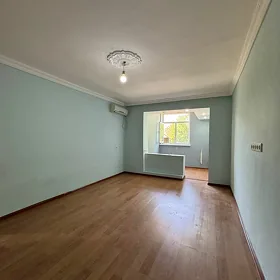 2 komn 2 etaz 2 mkr Surikowa