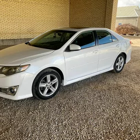 Toyota Camry 2013
