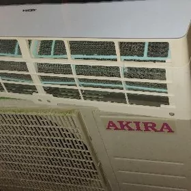 Akira 40 lyk