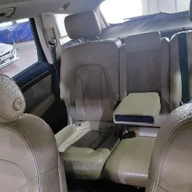 Audi Q7 2011