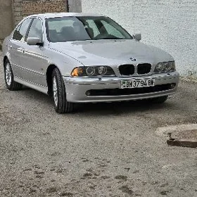 BMW E39 2003