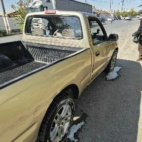 Toyota Tacoma 2000
