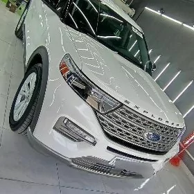 Ford Explorer 2021