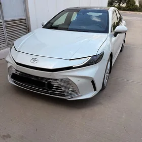 Toyota Camry 2024
