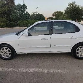 Hyundai Sonata 2001