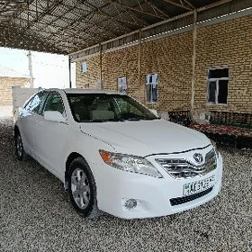 Toyota Camry 2010