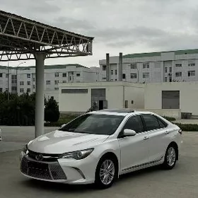 Toyota Camry 2016