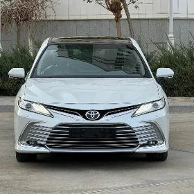 Toyota Camry 2024