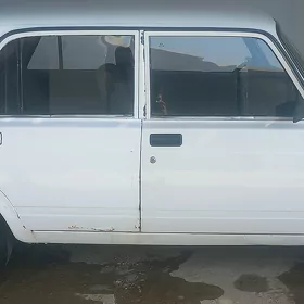 Lada 2107 2001