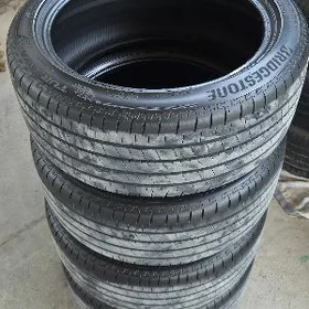 235 45 18 BRIDGESTONE