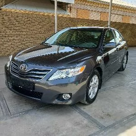 Toyota Camry 2010