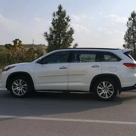 Toyota Highlander 2017