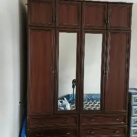 şkaf