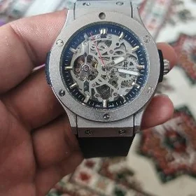 Часы Hublot
