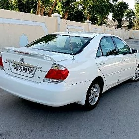 Toyota Camry 2004