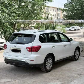 Nissan Pathfinder 2020