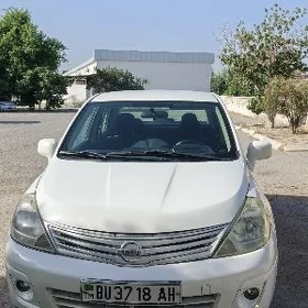Nissan Versa 2008