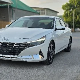 Hyundai Elantra 2022