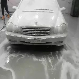 Mercedes-Benz C-Class 2001