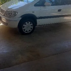 Opel Zafira 2000