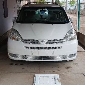 Toyota Sienna 2005