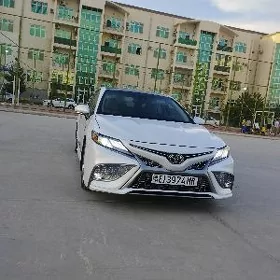 Toyota Camry 2022