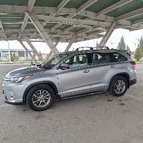 Toyota Highlander 2017
