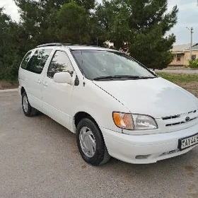 Toyota Sienna 1998