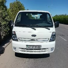 Kia Bongo 2013