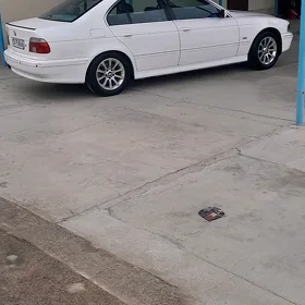 BMW E39 1999