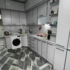 GAUDAN W 3 KOM 2 ETAJ 