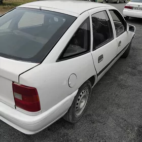 Opel Vectra 1990
