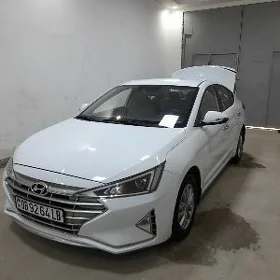 Hyundai Elantra 2019