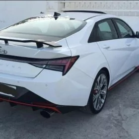 Hyundai Elantra 2022