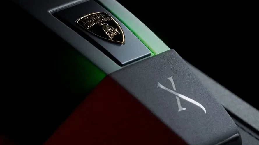 Представлены Lamborghini Avanguardia, Fierezza и Perseveranza, но это не авто, а духи - img 3