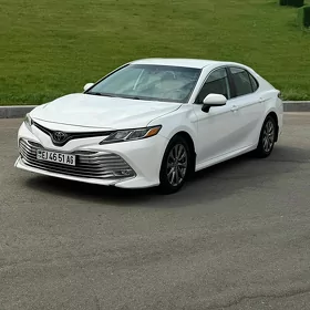 Toyota Camry 2020