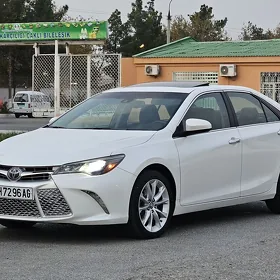 Toyota Camry 2017