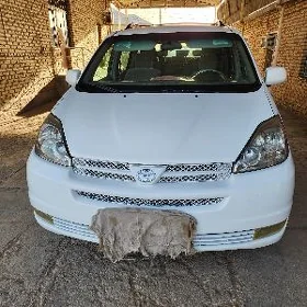 Toyota Sienna 2003