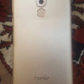 honor arzan